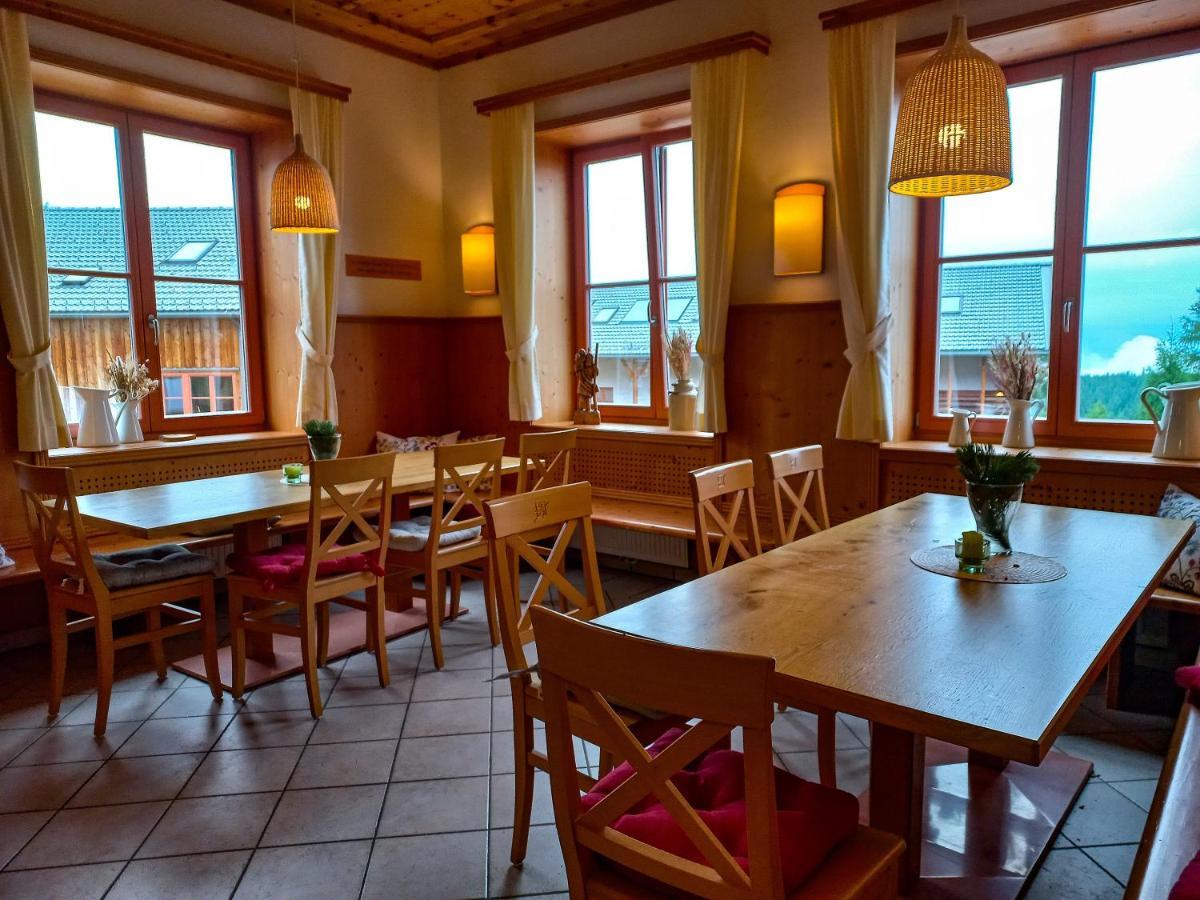Jufa Hotel Hochrindl Buitenkant foto