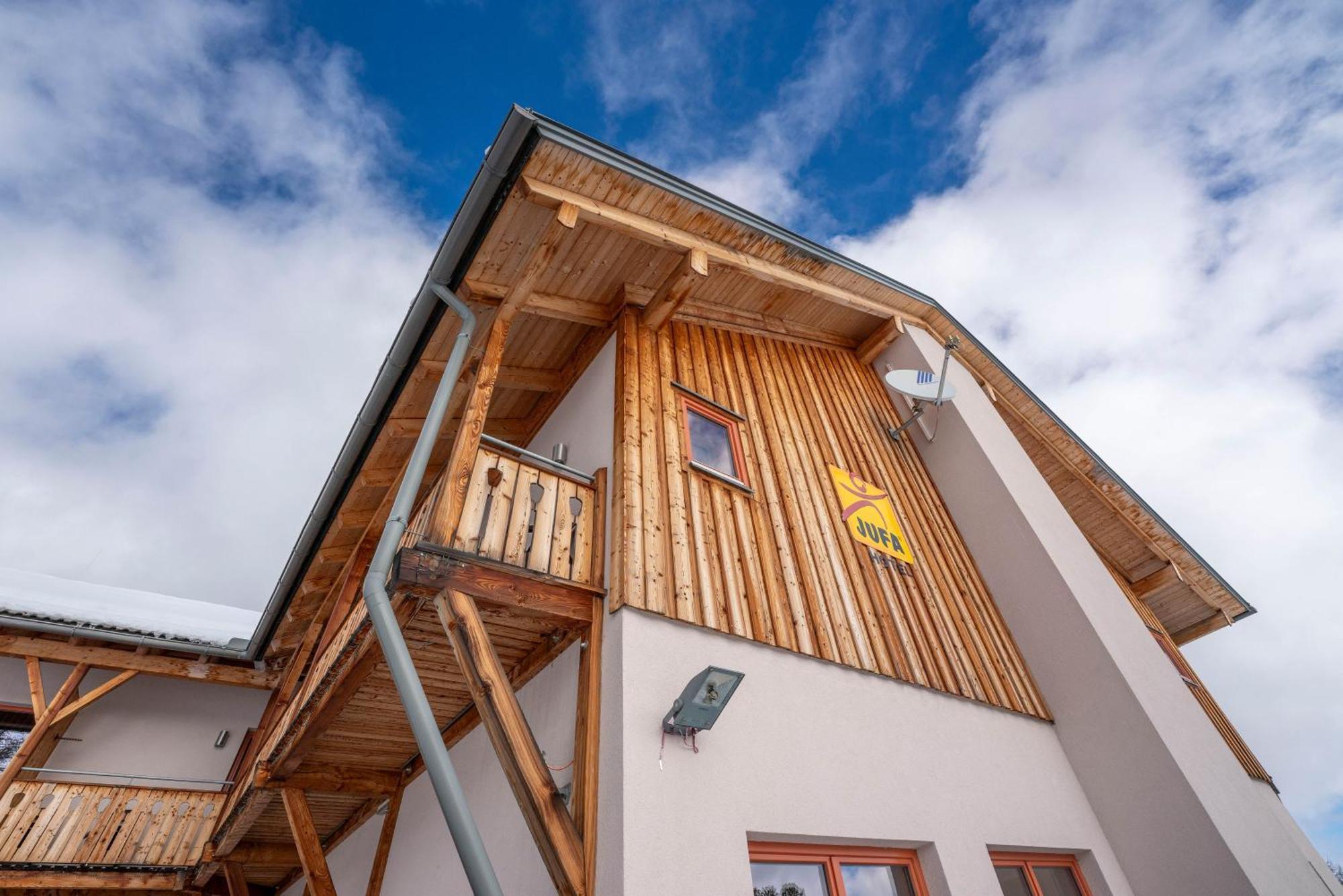 Jufa Hotel Hochrindl Buitenkant foto